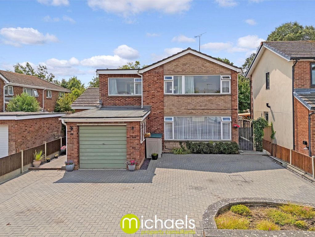 Property photo 2 of 32