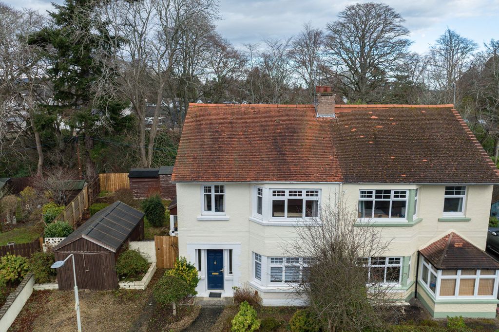 Property photo 1 of 32