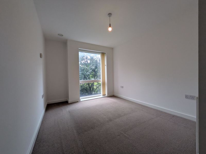 Property photo 3 of 6 Photo 7