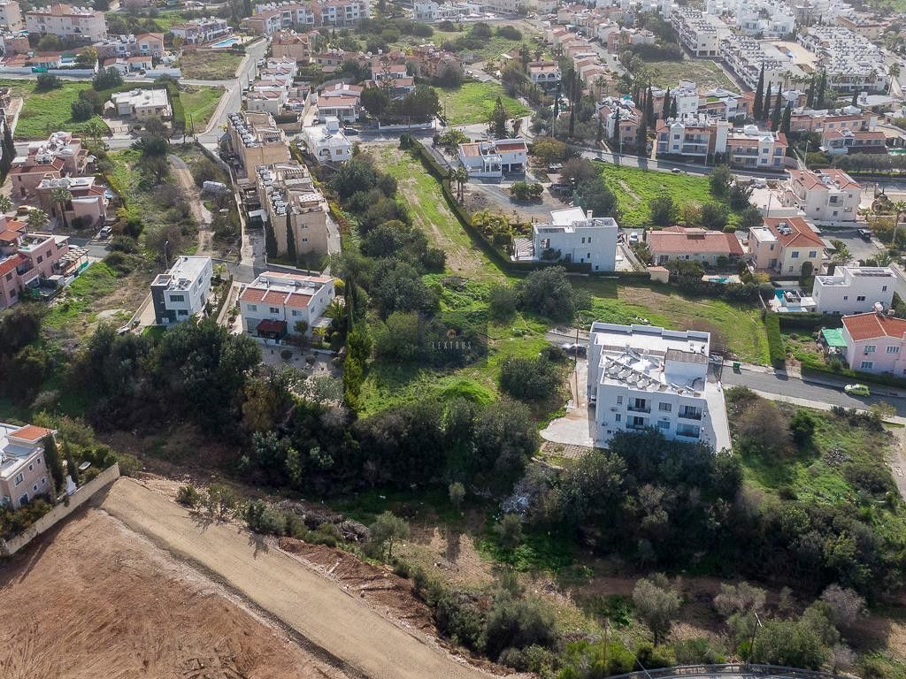 Property photo 2 of 6