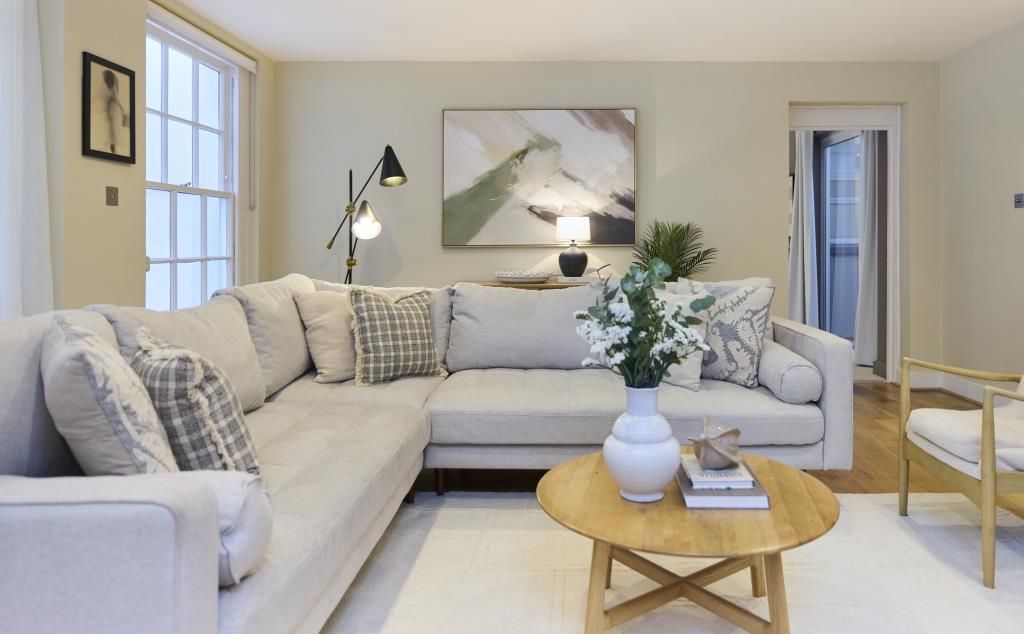 Property photo 1 of 31 Reception Room