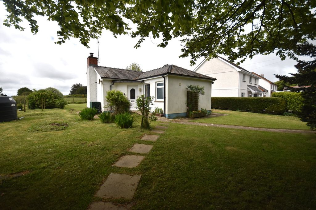 Property photo 1 of 14