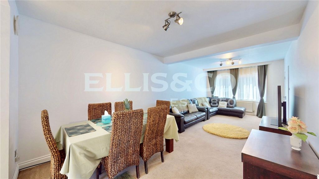 Property photo 2 of 15 Picture No. 22