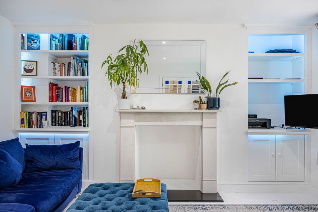 Property photo 3 of 11