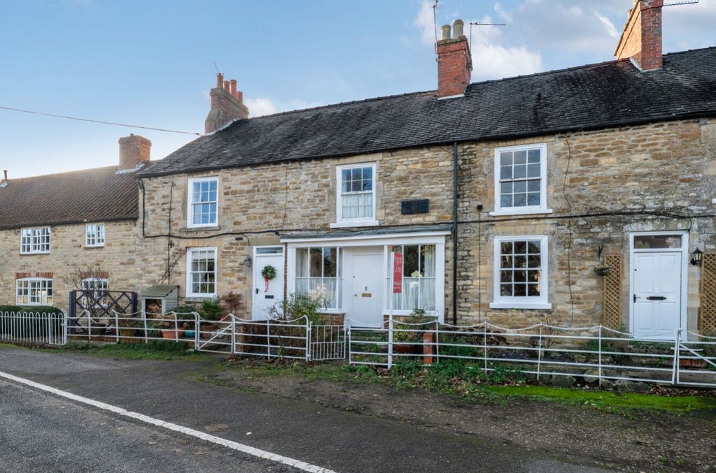 Property photo 1 of 13 1388494-1-693967E8Ba6Ed