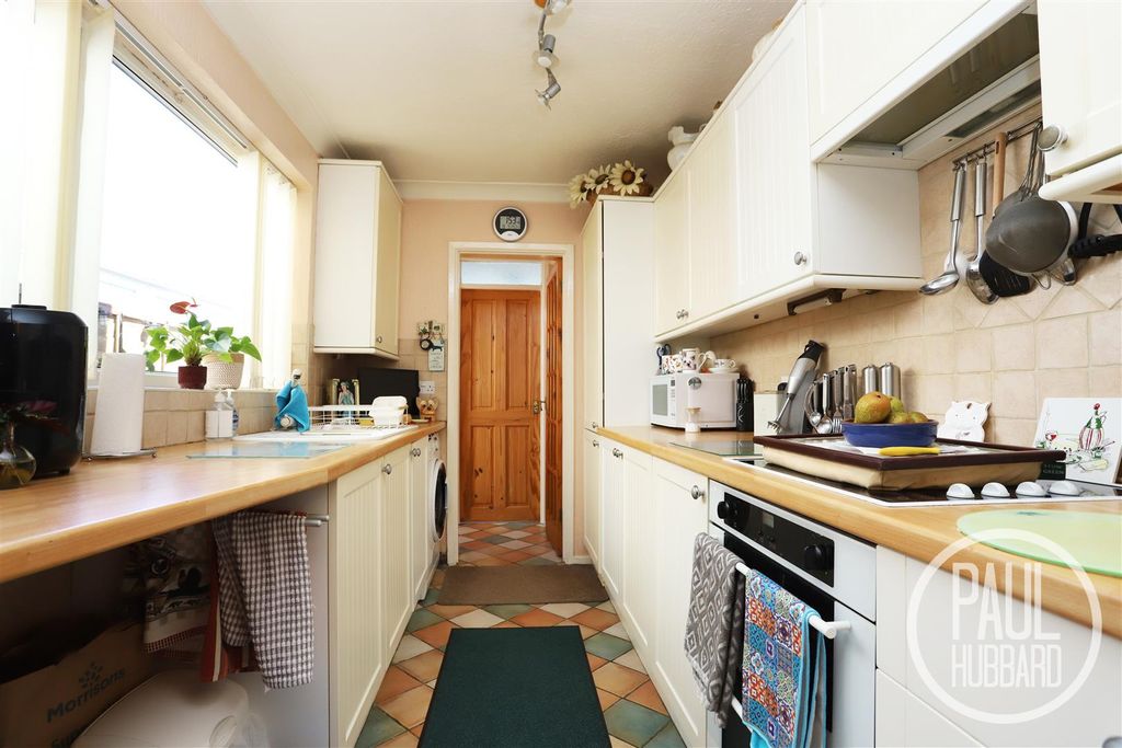 Property photo 2 of 16 Img_2732.Jpg