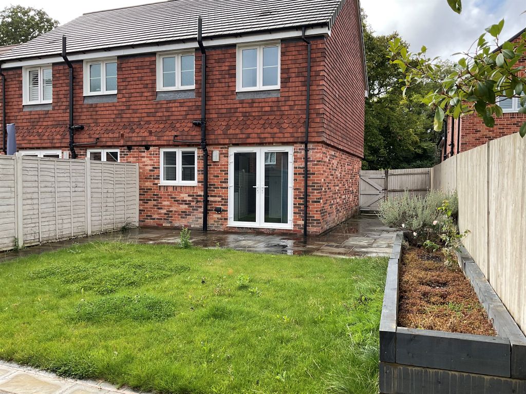 Property photo 2 of 13
