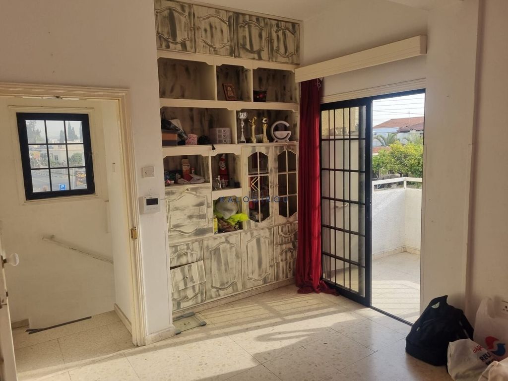 Property photo 2 of 29