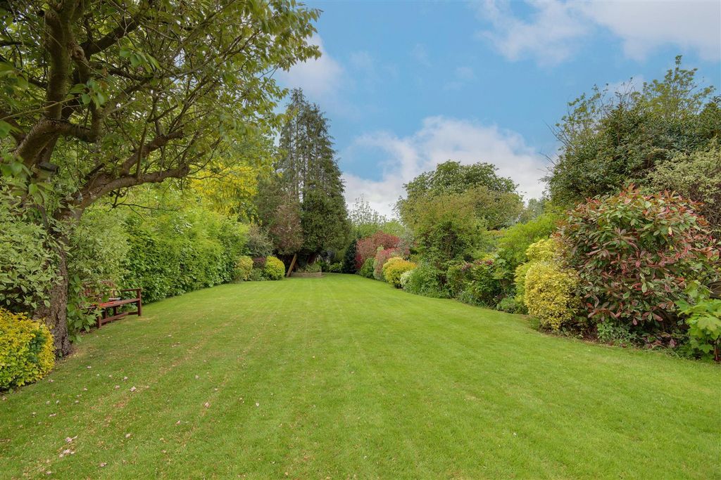 Property photo 3 of 22 Outside
