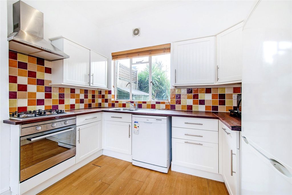 Property photo 2 of 10 Picture No. 04