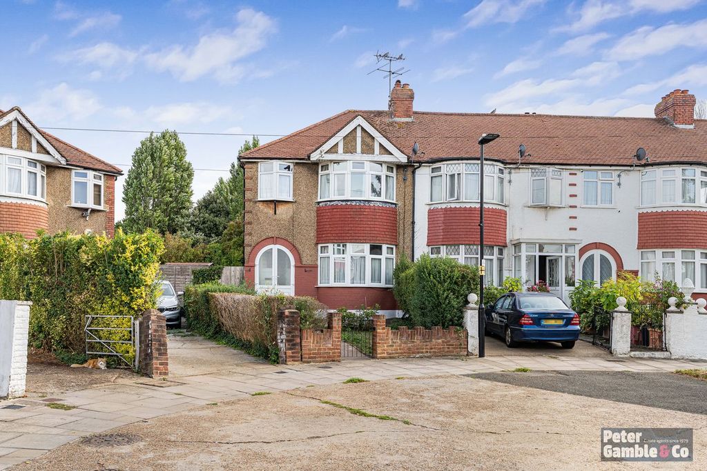 Property photo 1 of 24