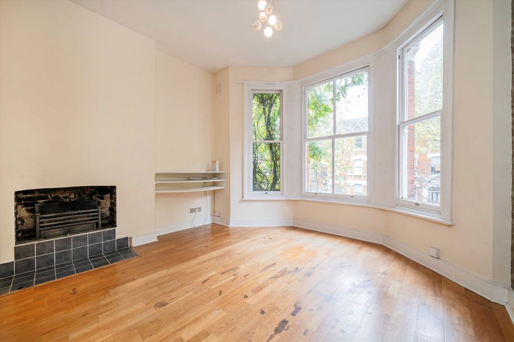 Property photo 2 of 7