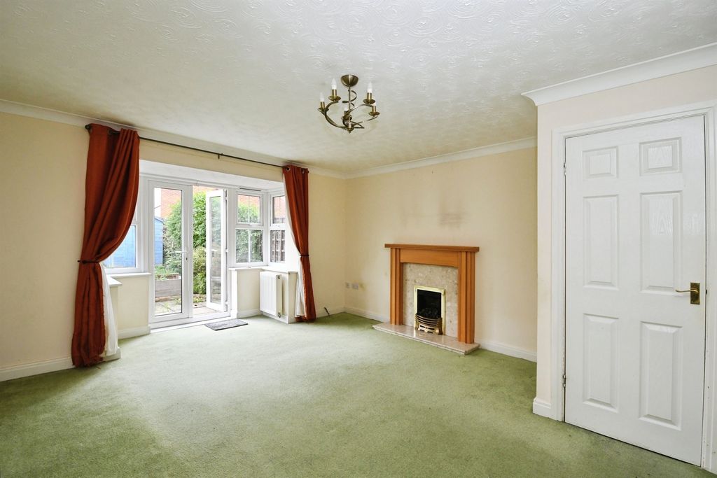 Property photo 3 of 16