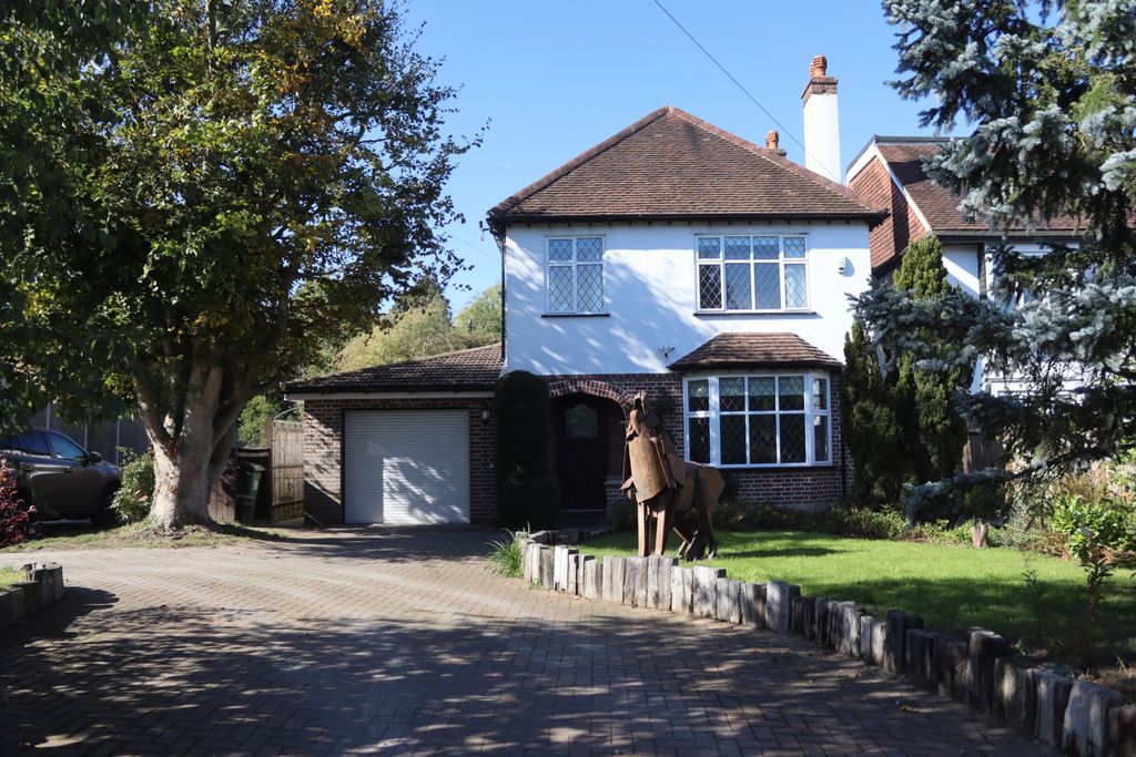 Property photo 1 of 19 Front