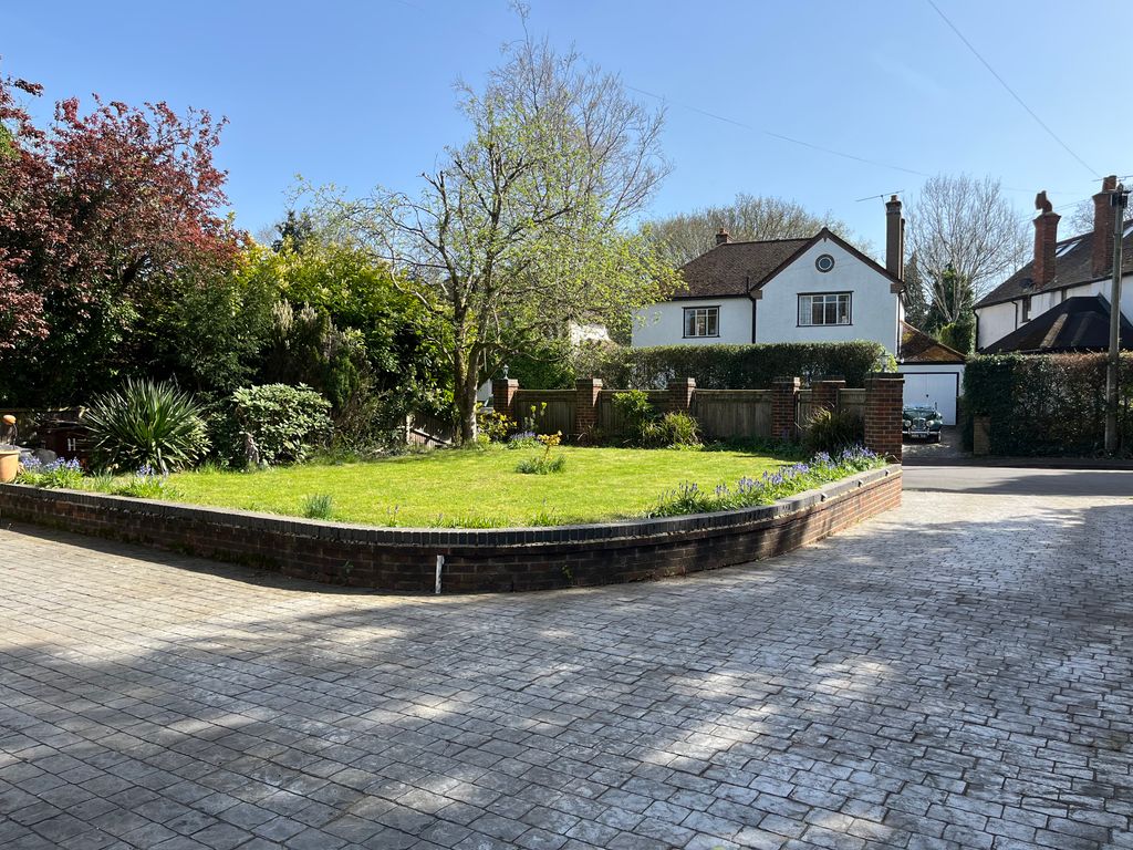 Additional image 10 of 4 bed detached house for saleWaverley Road, Farnborough GU14