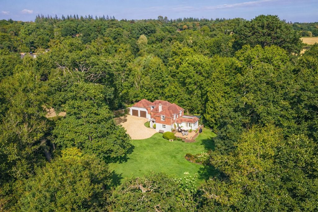 Property photo 2 of 19
