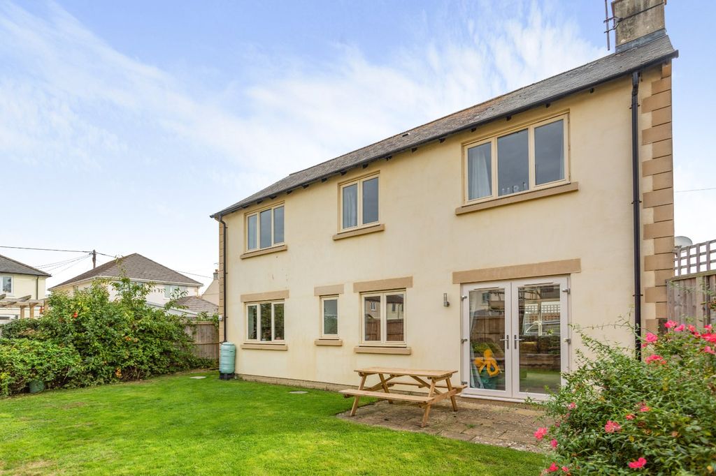 Property photo 1 of 17 Picture No. 19