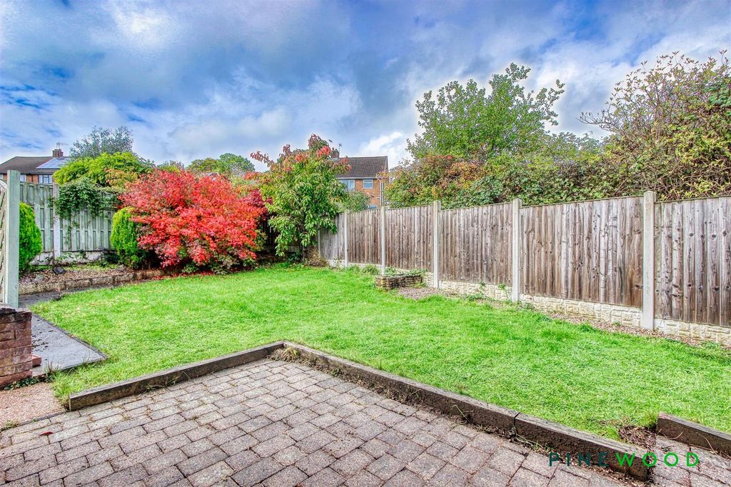 Property photo 2 of 28 Rear Garden