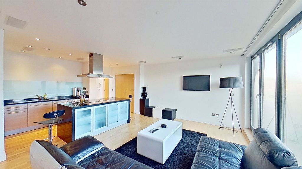 Property photo 3 of 24 Photo 3