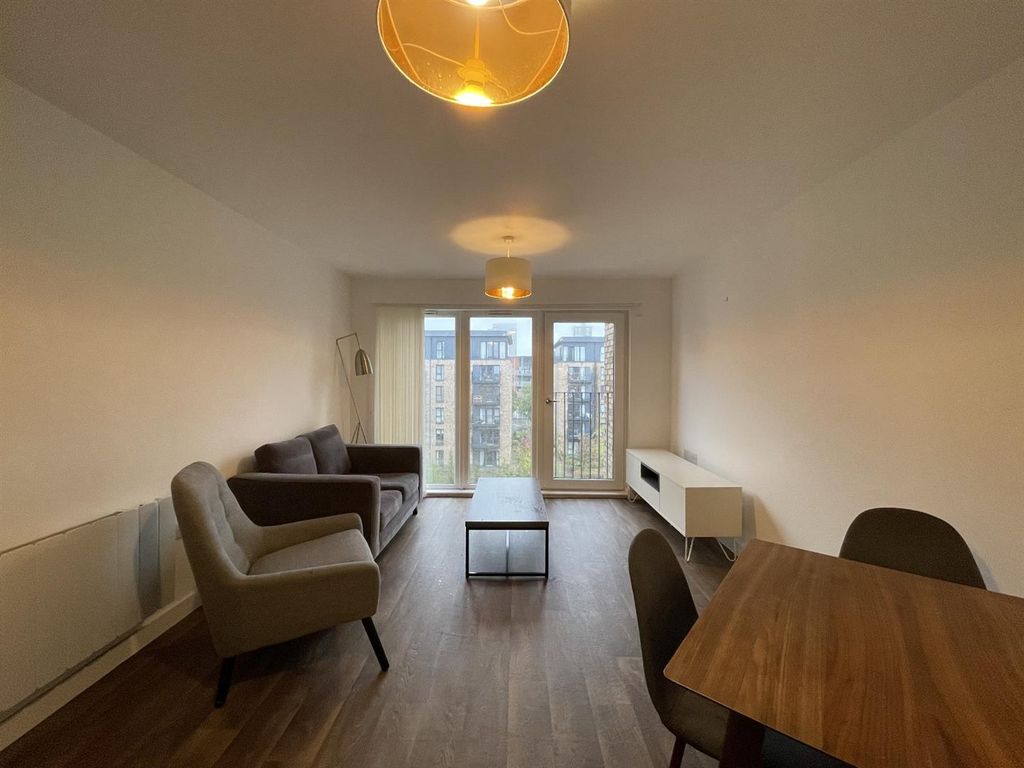 Property photo 2 of 17 39 Washington Apartment  (6).Jpg
