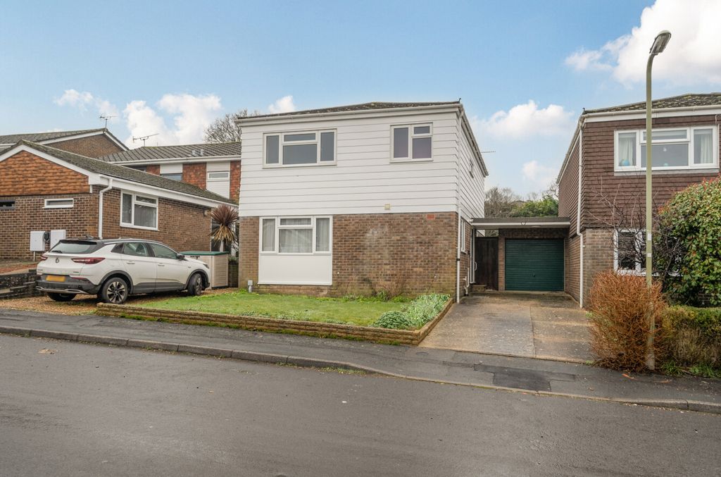 Property photo 1 of 24 1418346-1-6996F7c...