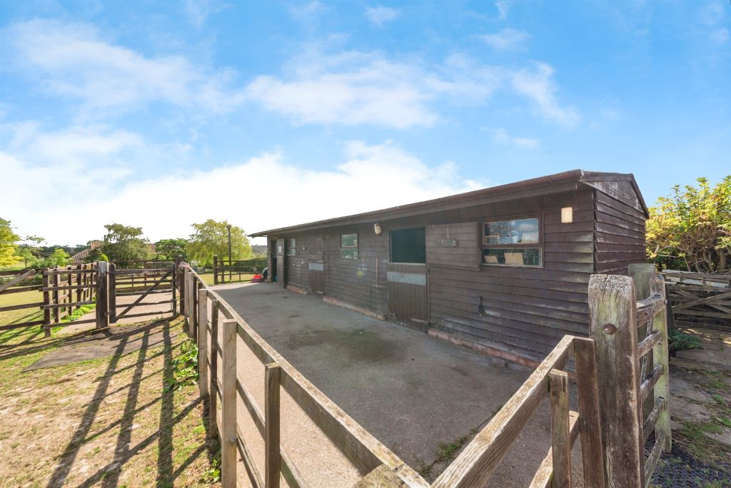 Property photo 3 of 34