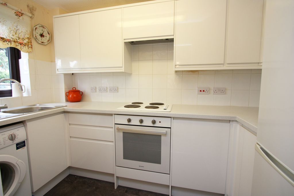 Property photo 2 of 9