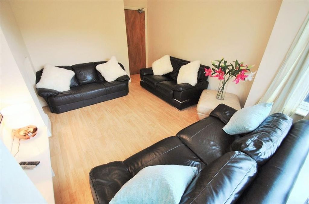 Additional image 9 of 10 bed semi-detached house to rentBirchfields Road Vicotria Park, Manchester M13