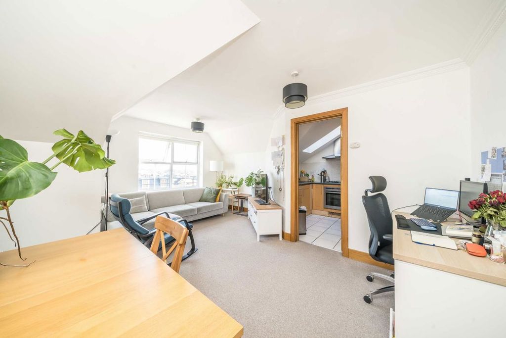 Property photo 2 of 4