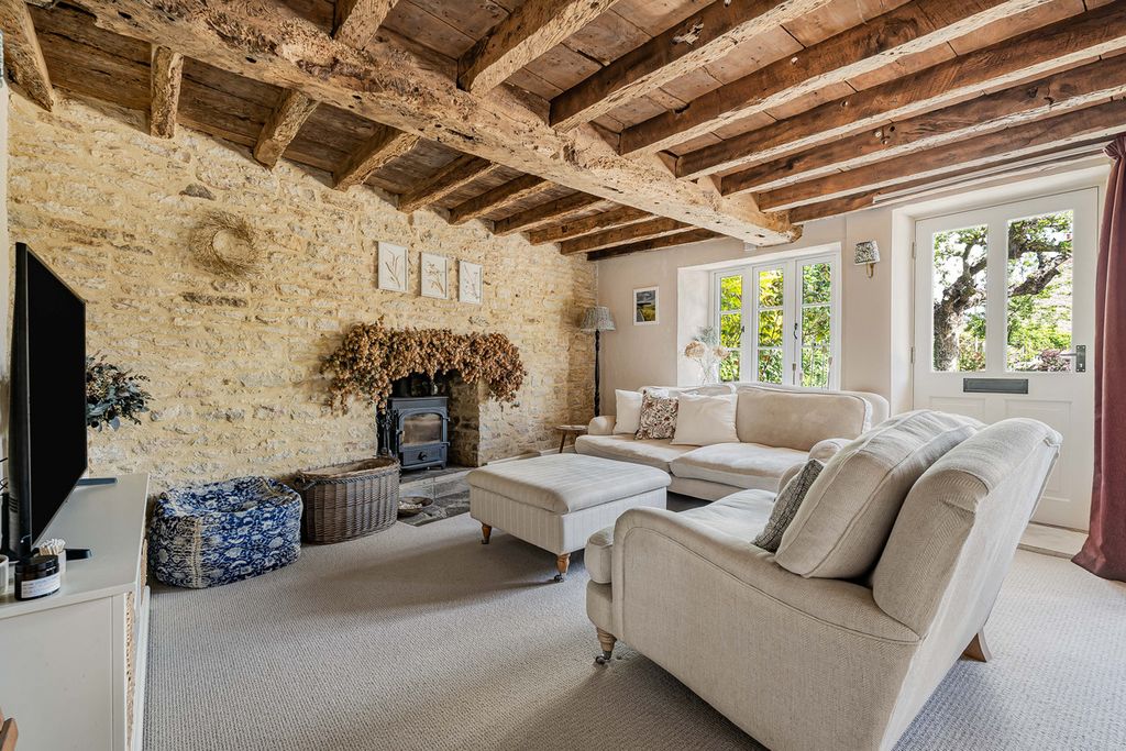 Property photo 2 of 46