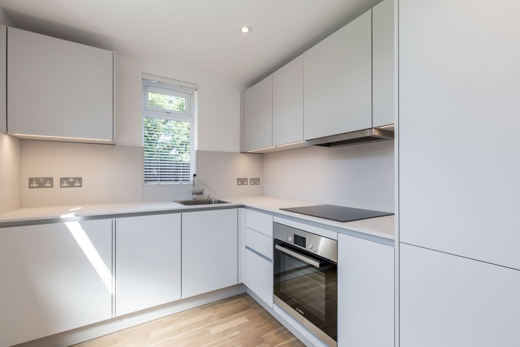 Property photo 1 of 10 Kitchen (Example)