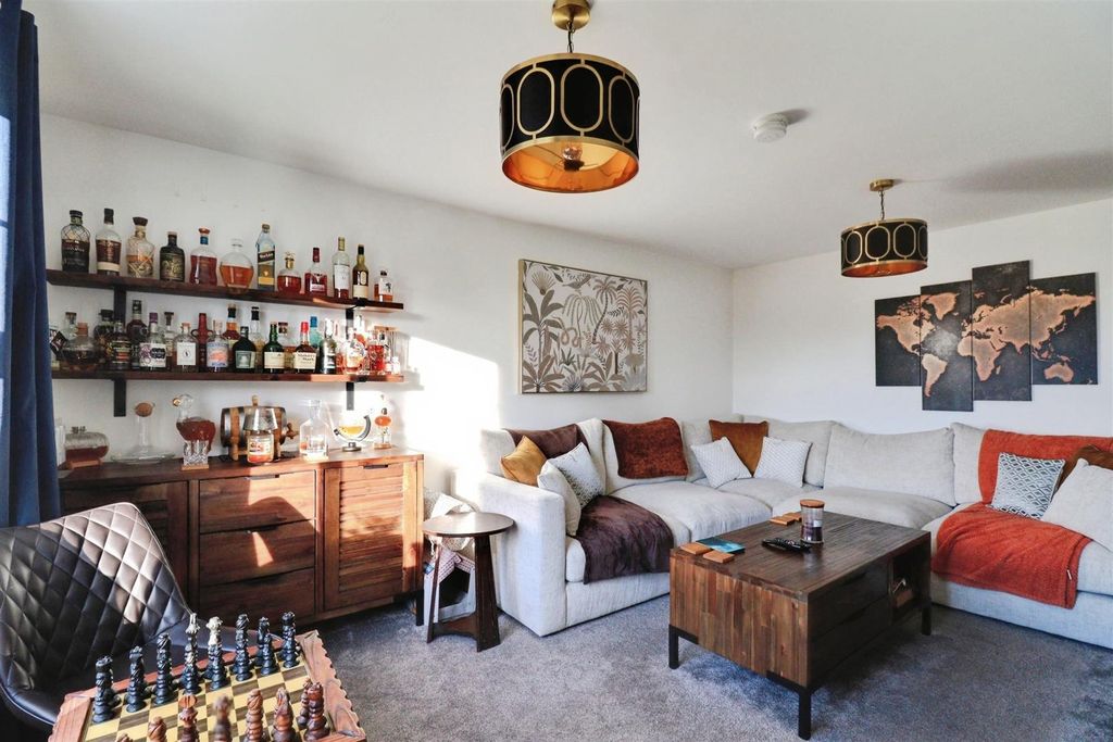 Property photo 2 of 32 73c56F80-Img_9083-Img_9085.Jpg