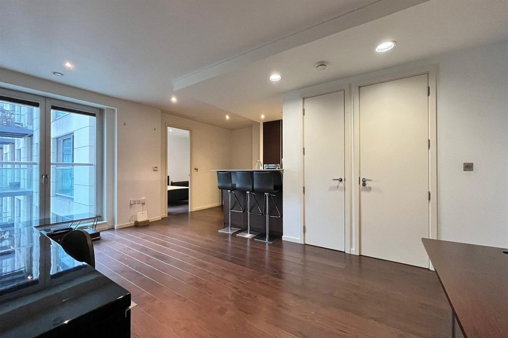 Property photo 1 of 13 (Main)
