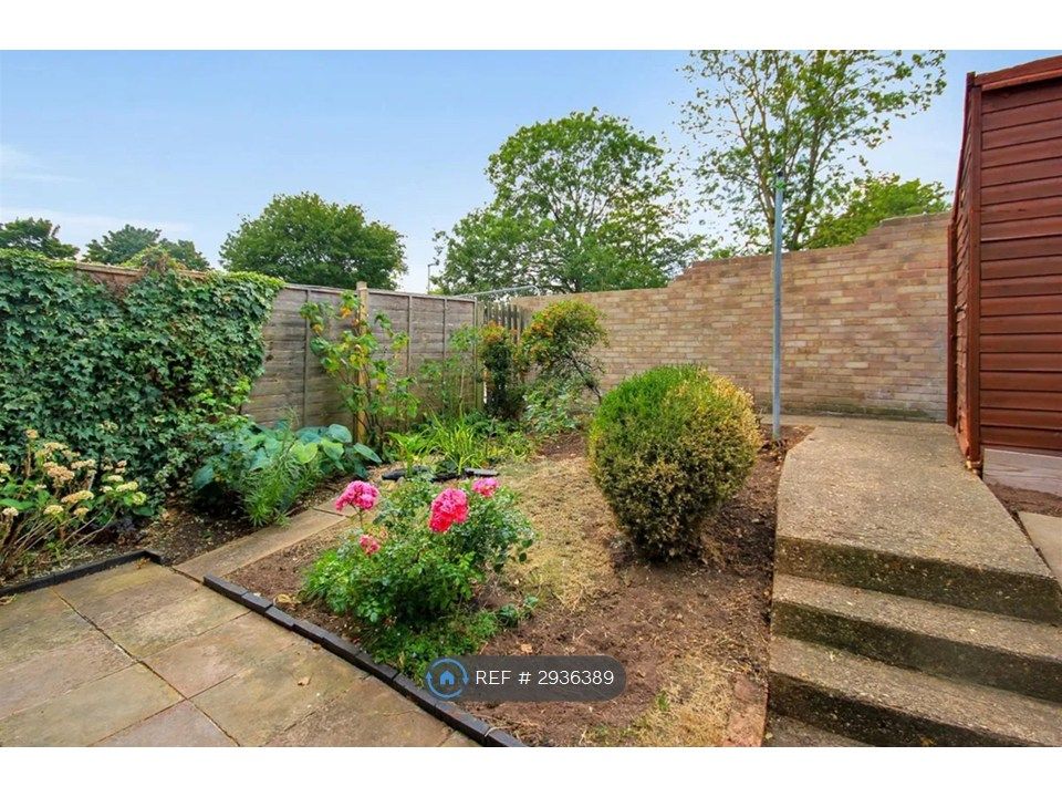 Property photo 2 of 23