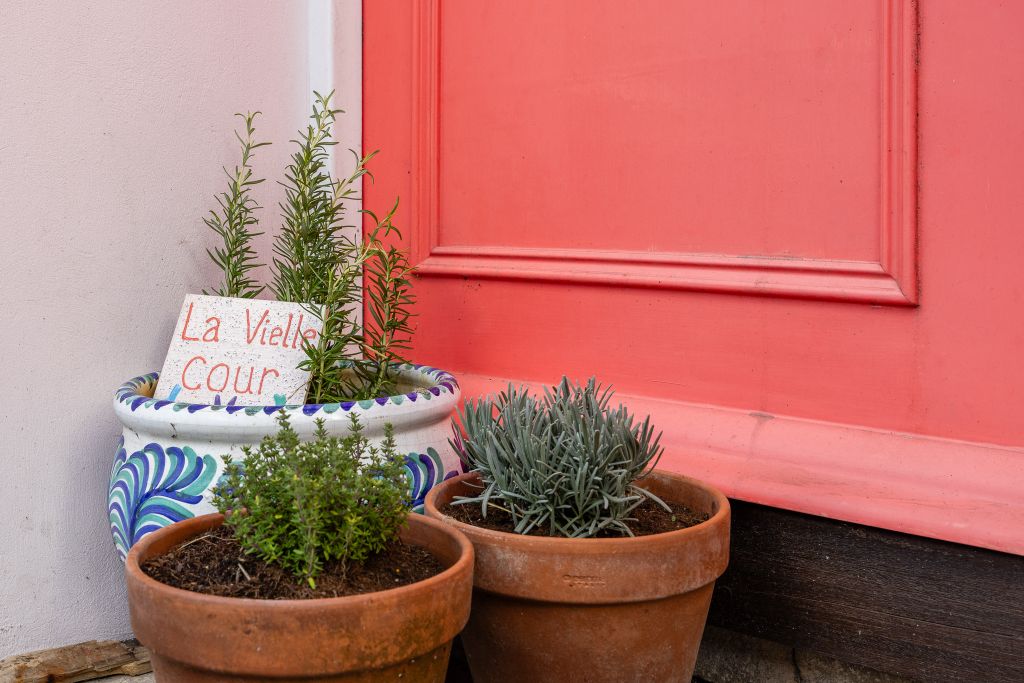 Property photo 2 of 20