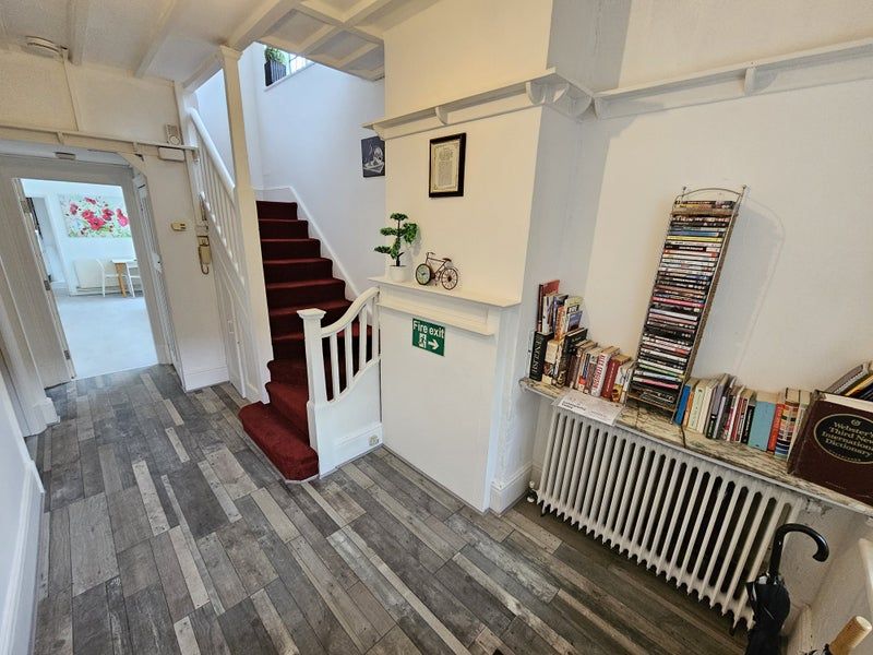 Property photo 2 of 7