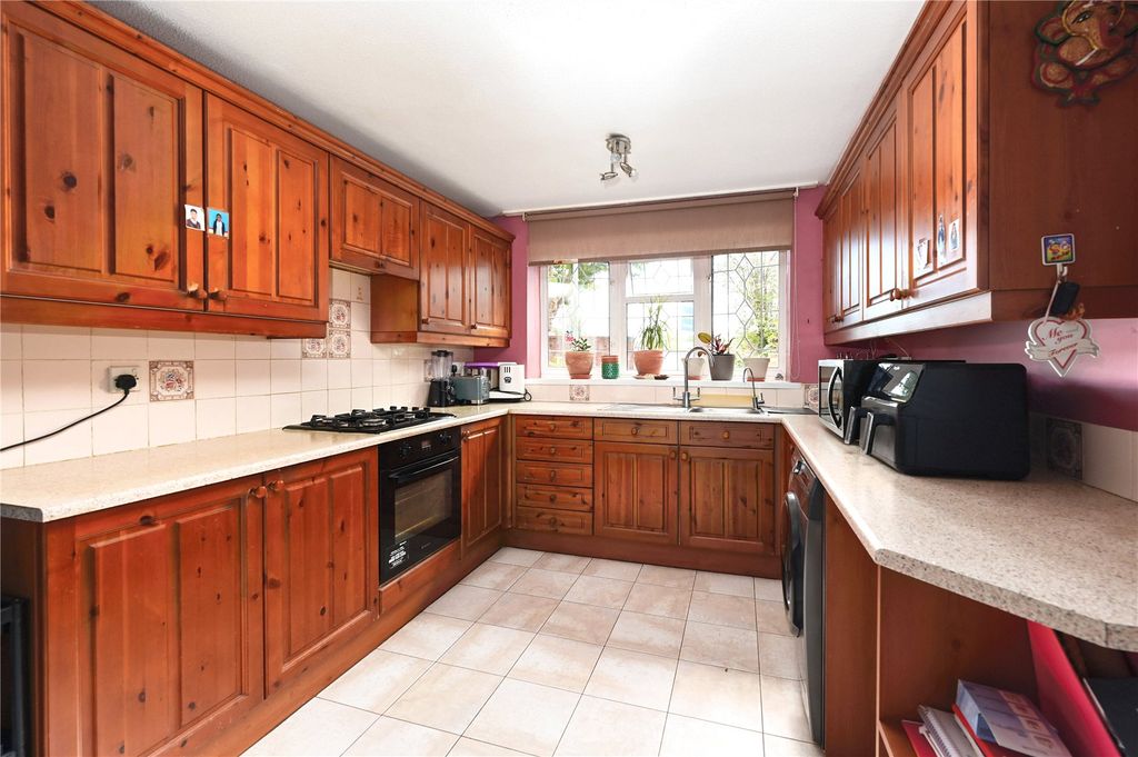 Property photo 2 of 12 Picture No. 03