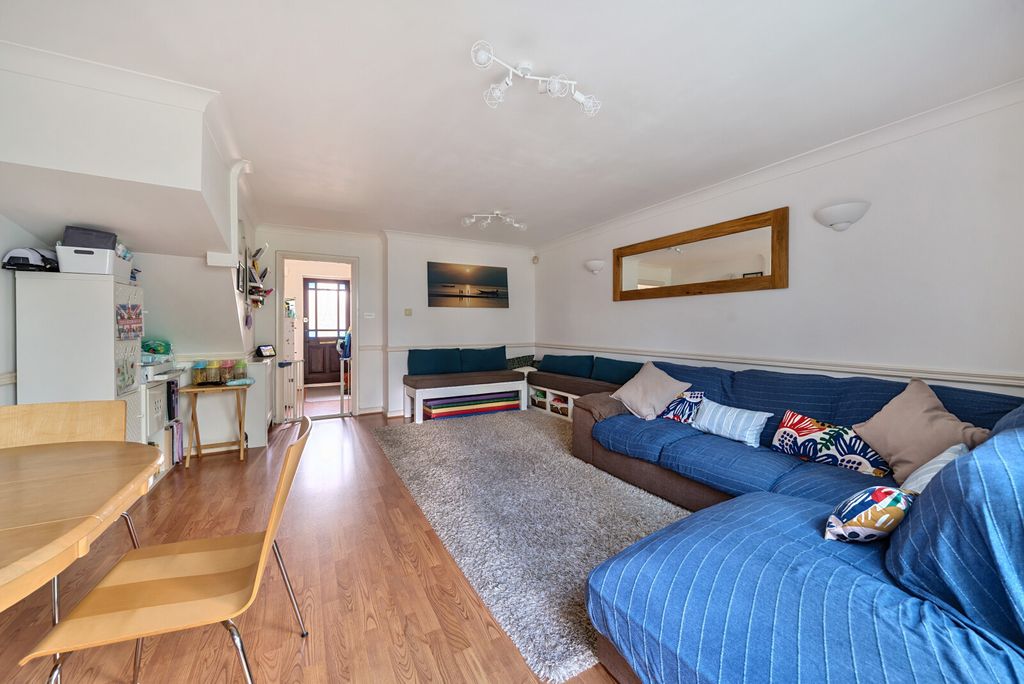 Property photo 3 of 13 1309430-2-684B125...