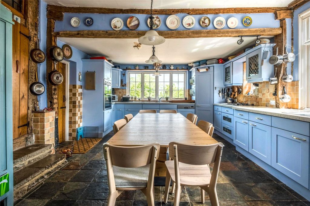 Property photo 2 of 13 Kitchen