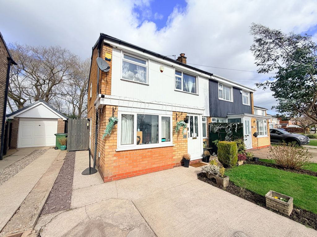 Property photo 2 of 16