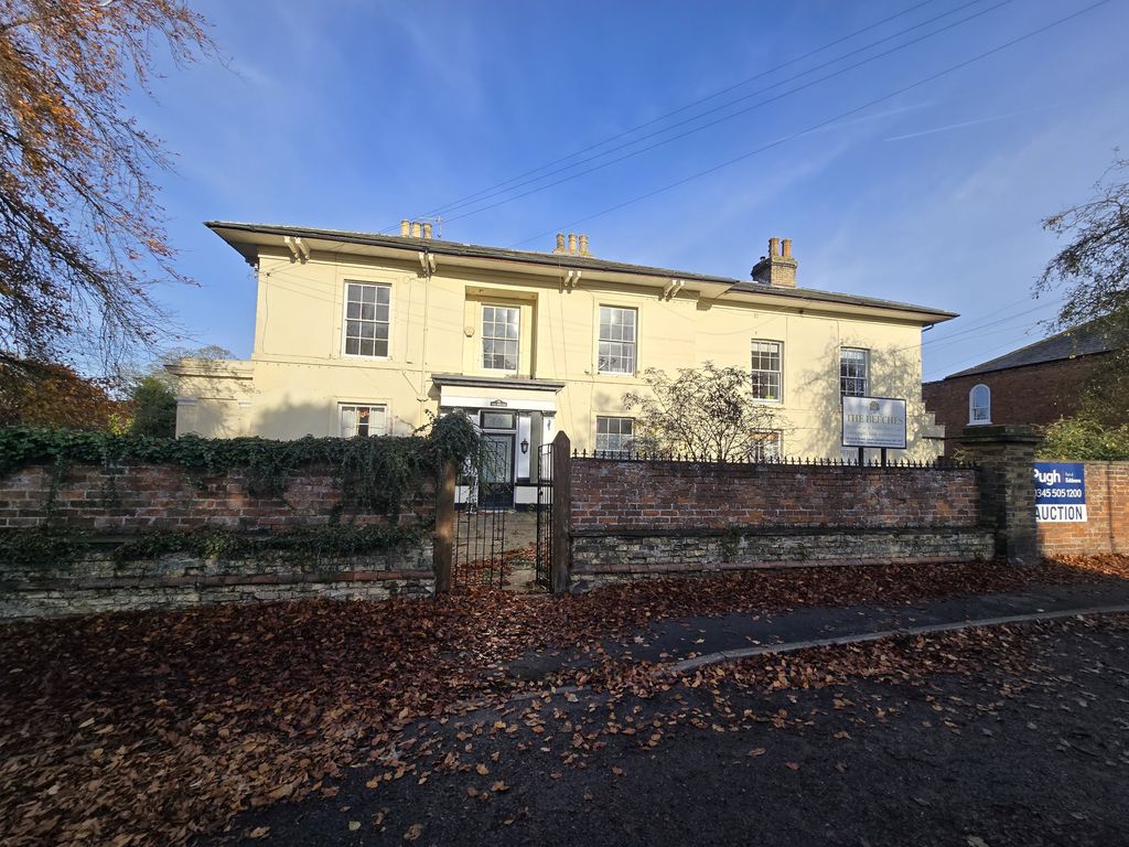 Property photo 3 of 19 R251120 319 - The Beeches, 28 South Street, Louth, Lincolnshire, Ln (13).Jpg
