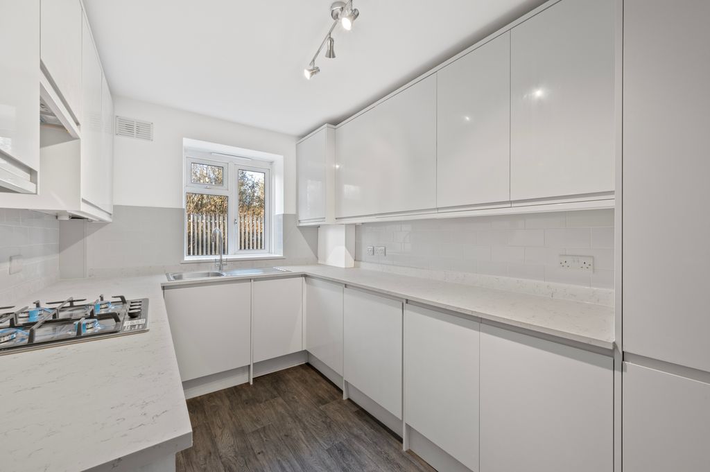 Property photo 2 of 11 Picture No. 05