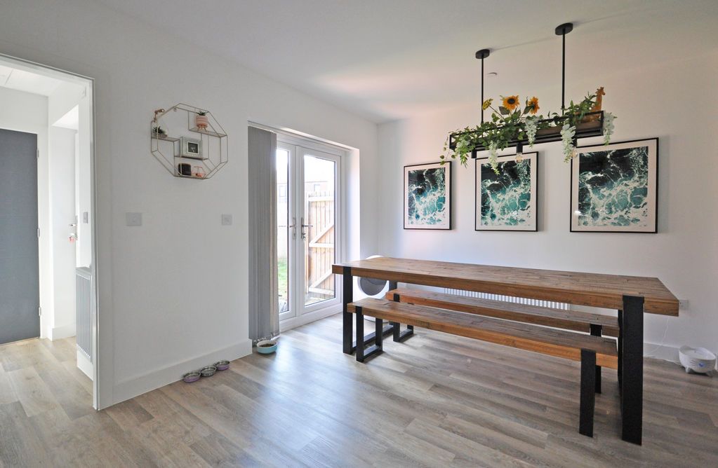 Property photo 3 of 21 Photo 3