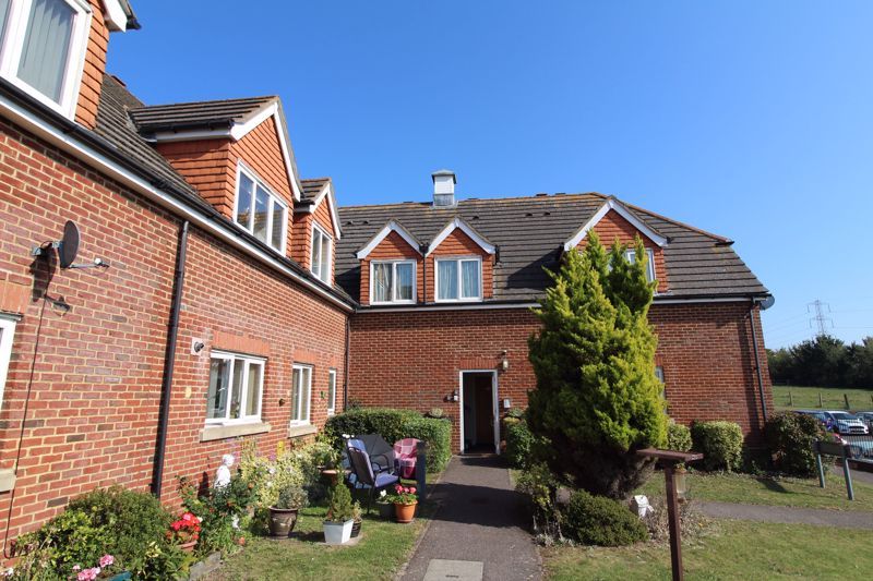 Property photo 1 of 10 Photo 9