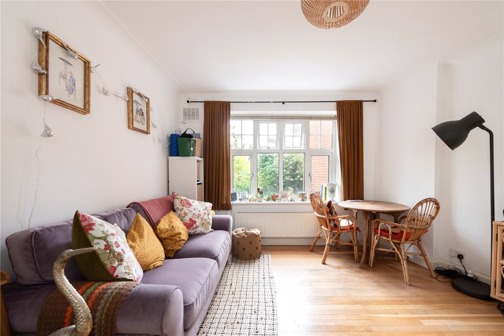 Property photo 3 of 6 Picture No. 05