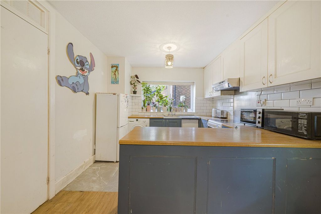 Property photo 3 of 18 Picture No. 10