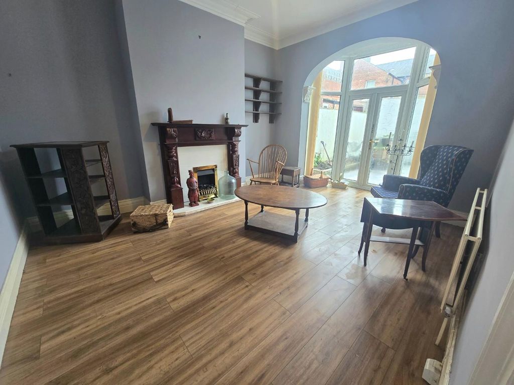 Property photo 3 of 13 Dining