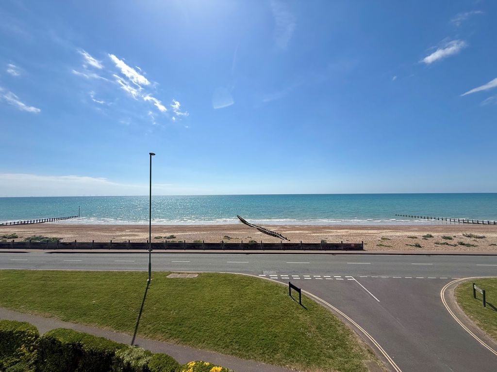 Property photo 2 of 18 9 Marama Gardens Balcony View 2