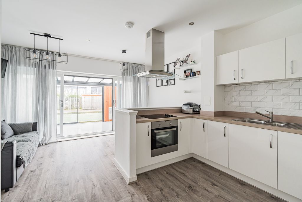 Property photo 2 of 34 Property Image 2