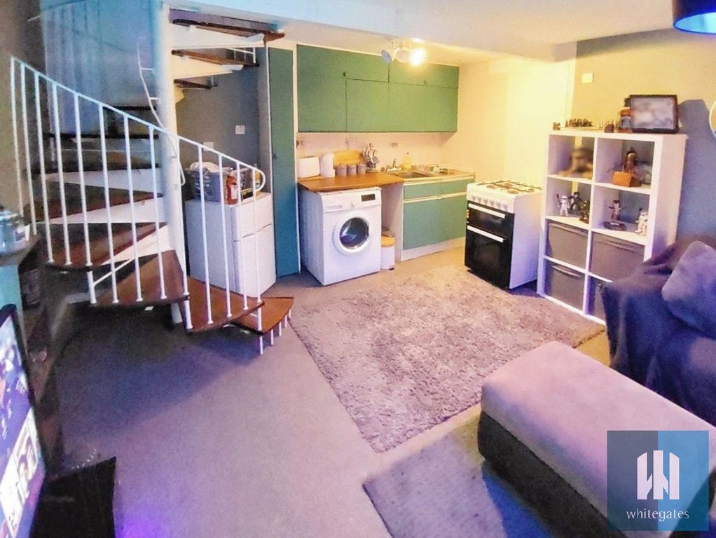 Property photo 2 of 8 Picture No. 59